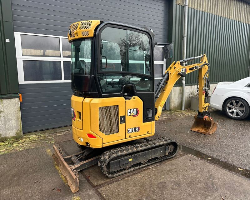 Mini Excavadora CAT 301.8